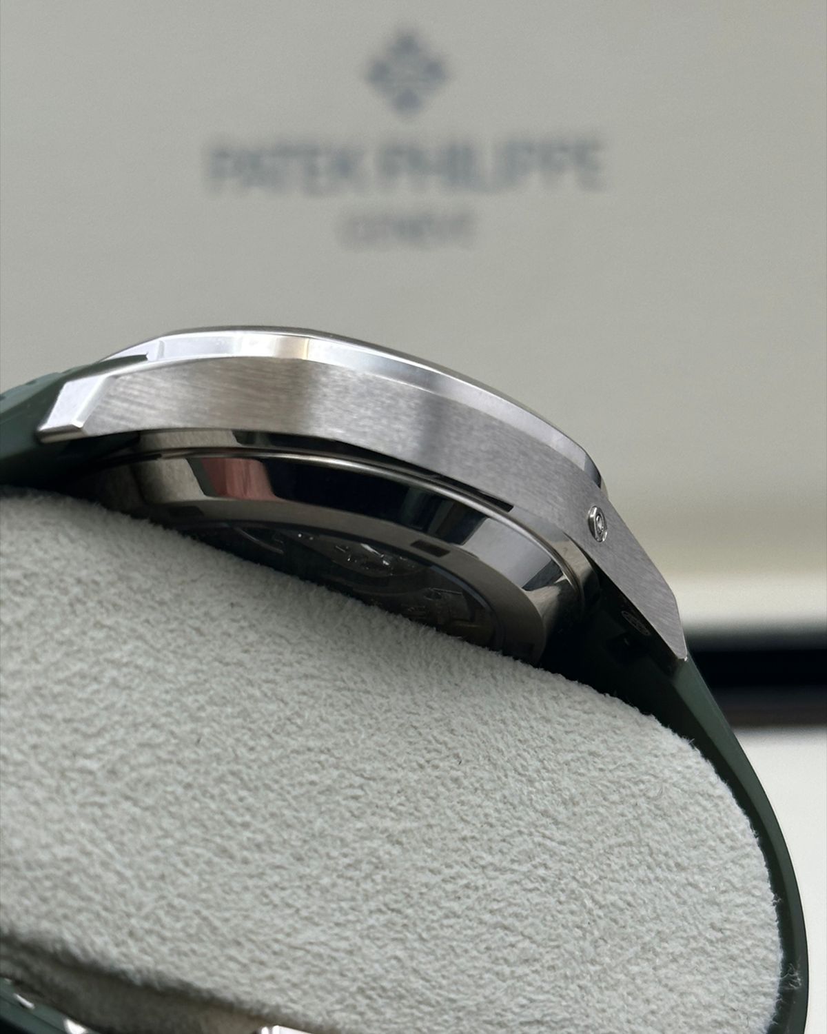 Patek Philippe 5968G-010