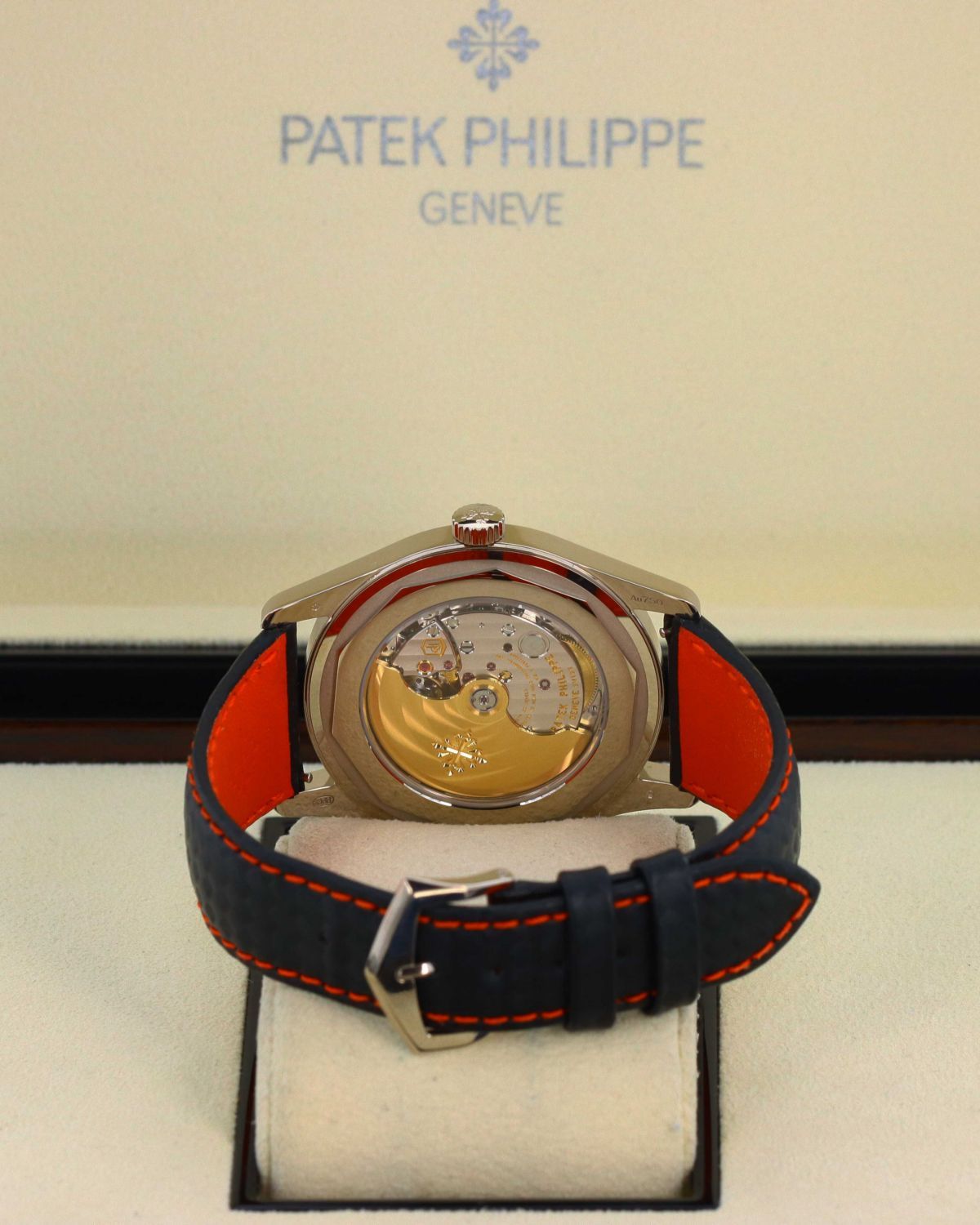 Patek Philippe 6007G-010