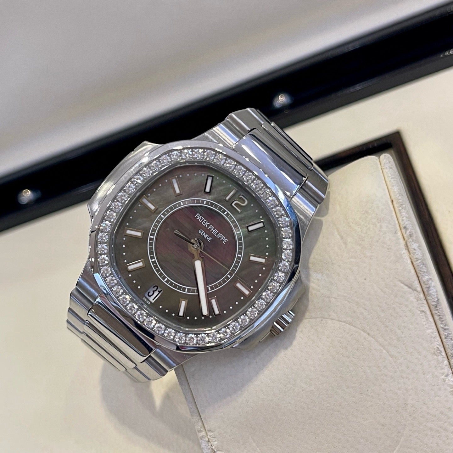 Patek Philippe 7008/1A-012