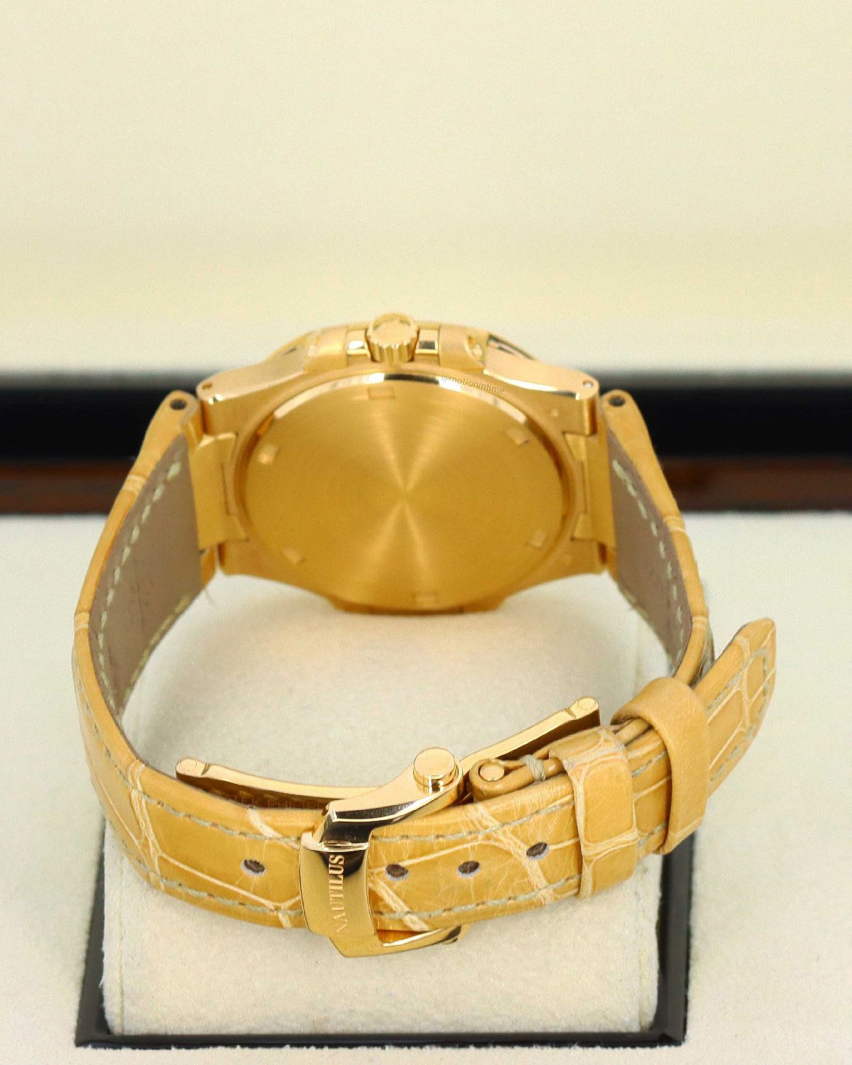 Patek Philippe 7010R-011