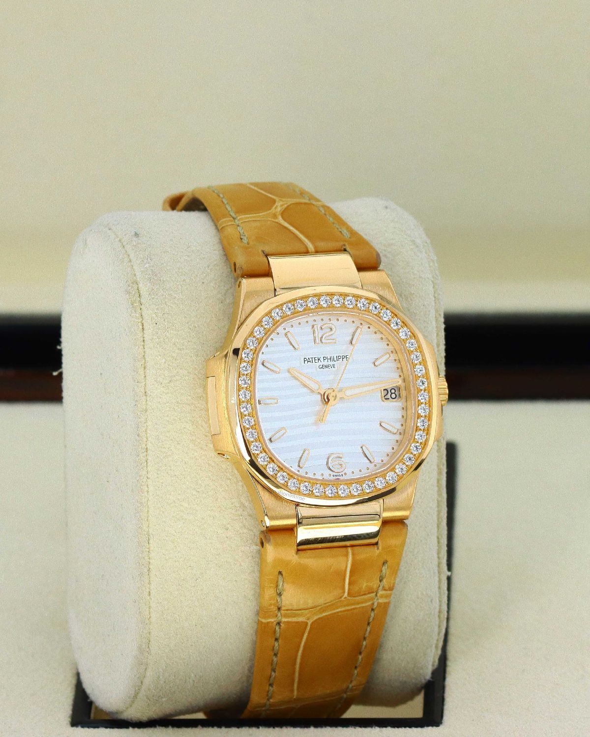 Patek Philippe 7010R-011