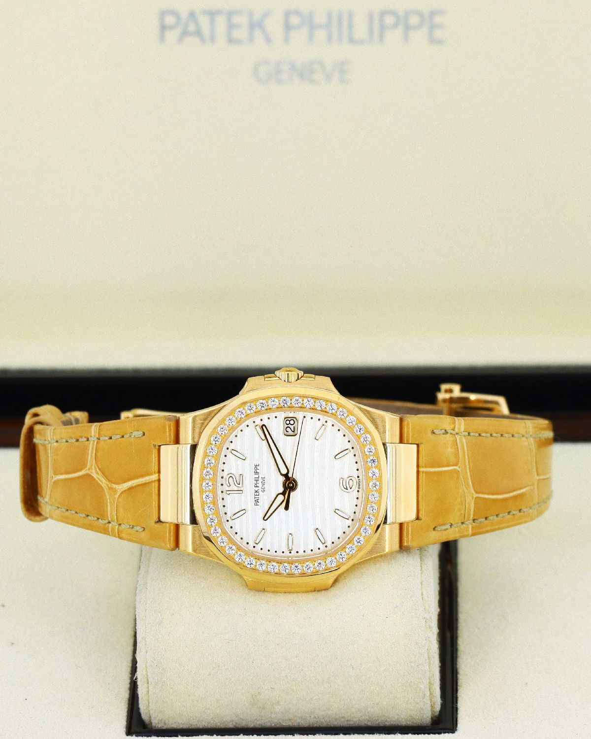 Patek Philippe 7010R-011