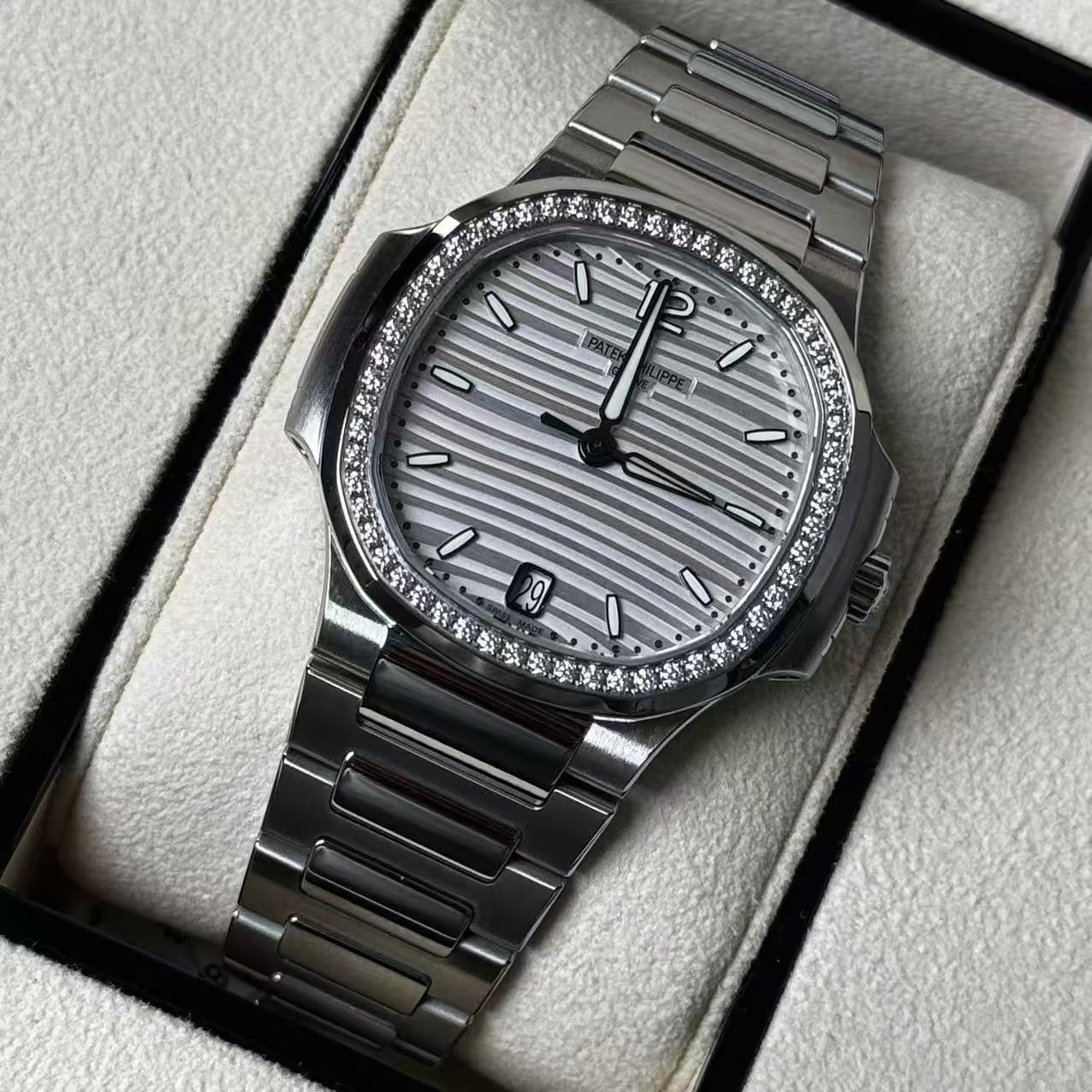 Patek Philippe 7118/1200A-010