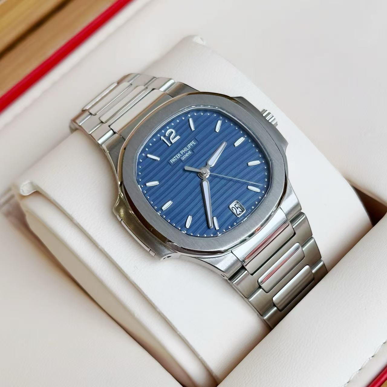 Patek Philippe 7118/1A-001