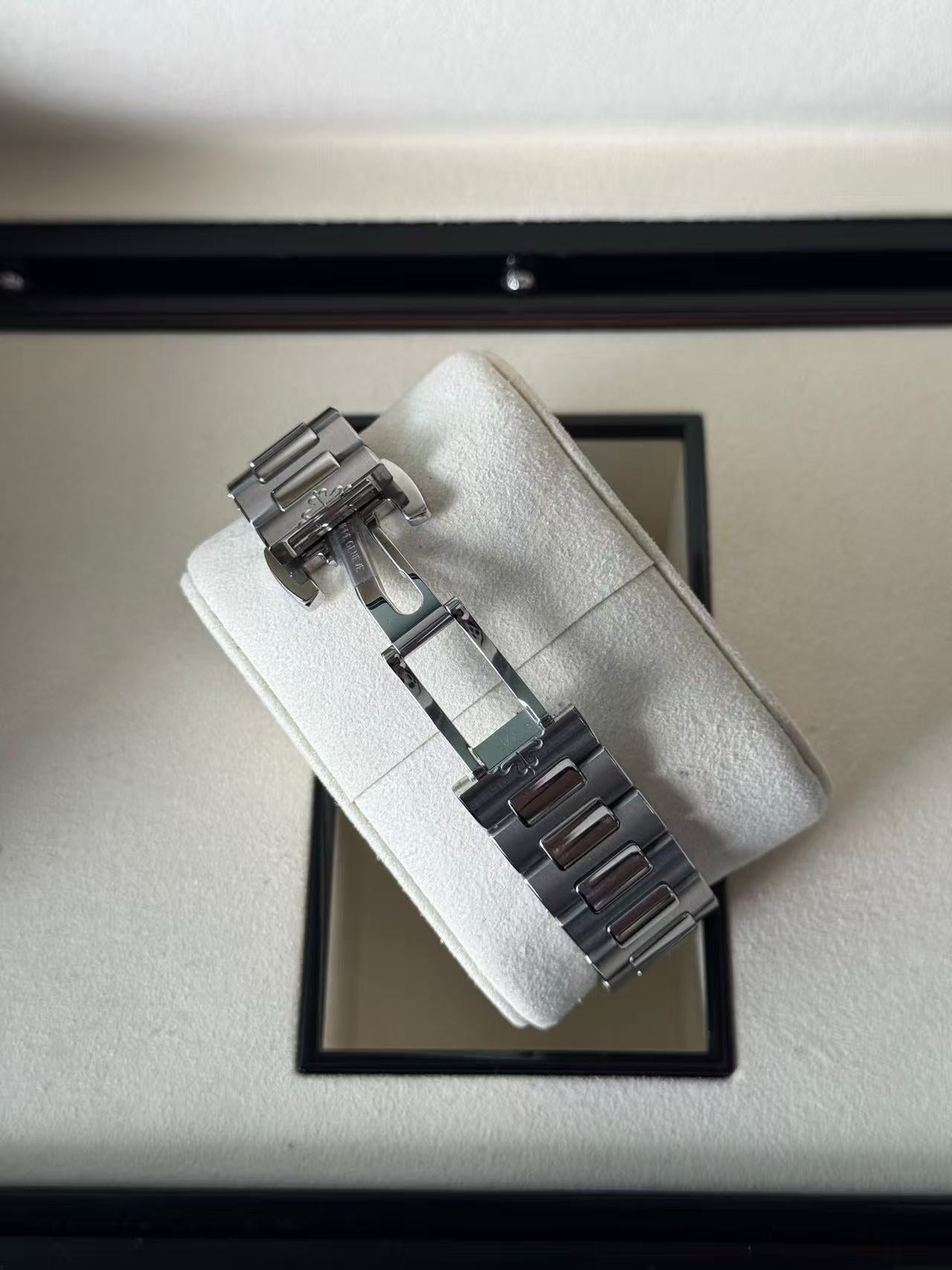 Patek Philippe 7118/1a