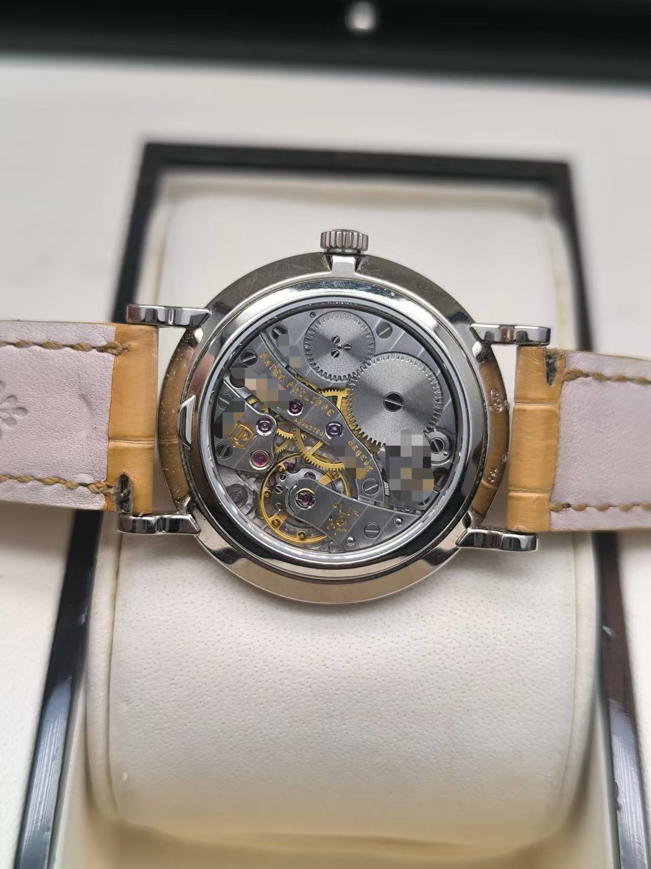 Patek Philippe 7120G-001