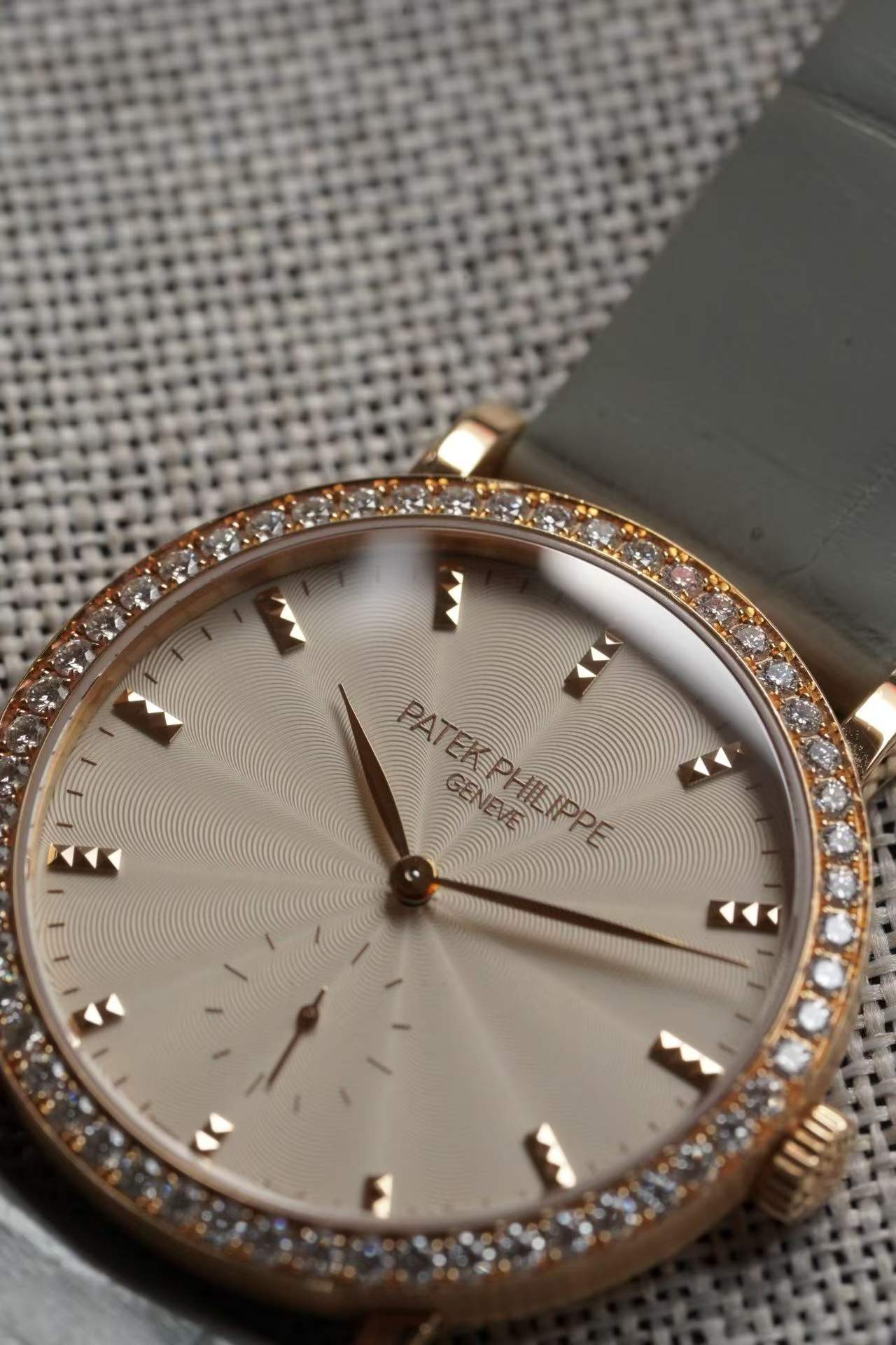 Patek Philippe 7120R-001