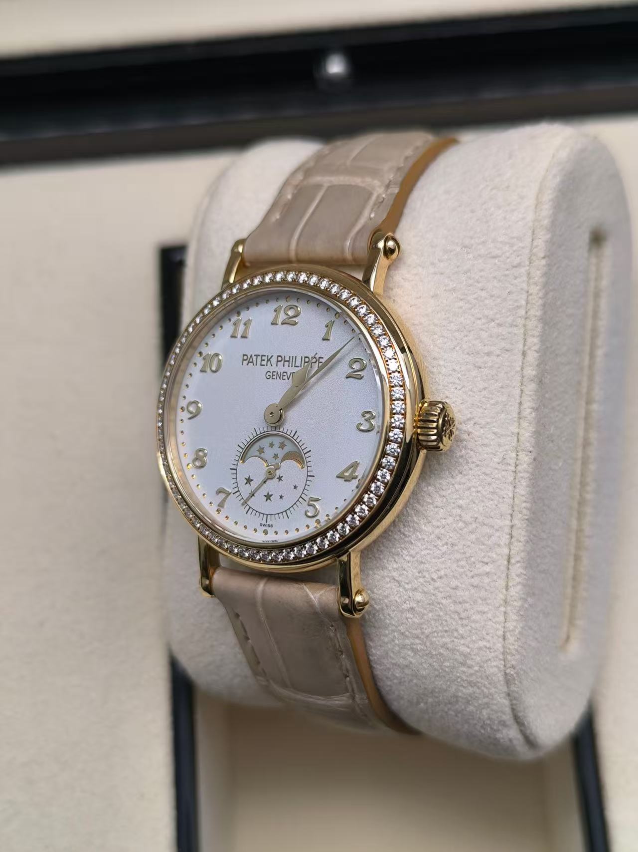 Patek Philippe 7121J-001