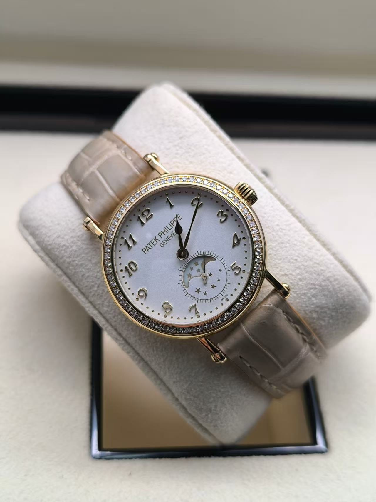 Patek Philippe 7121J-001