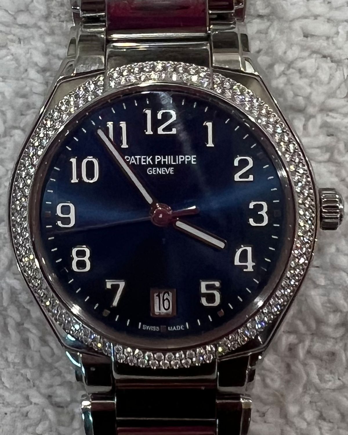 Patek Philippe 7300/1200A-001