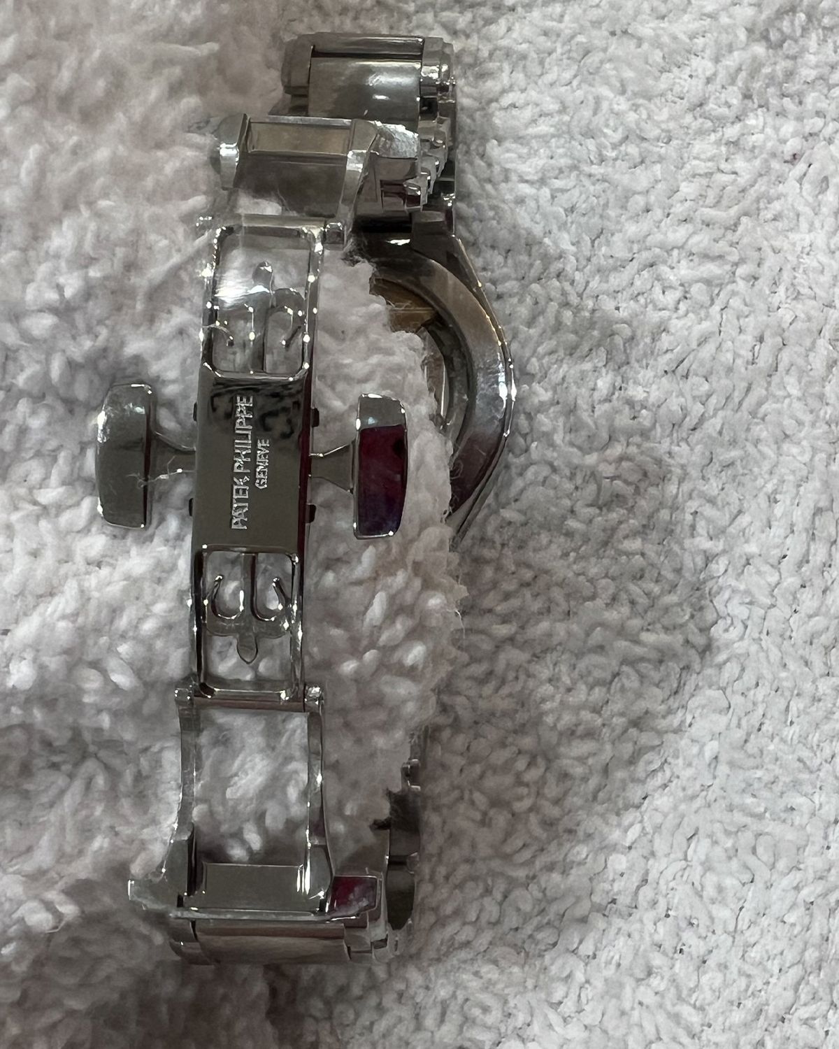 Patek Philippe 7300/1200A-001