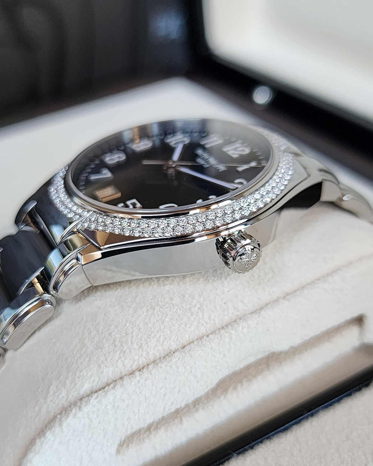 Patek Philippe 7300/1200A-001