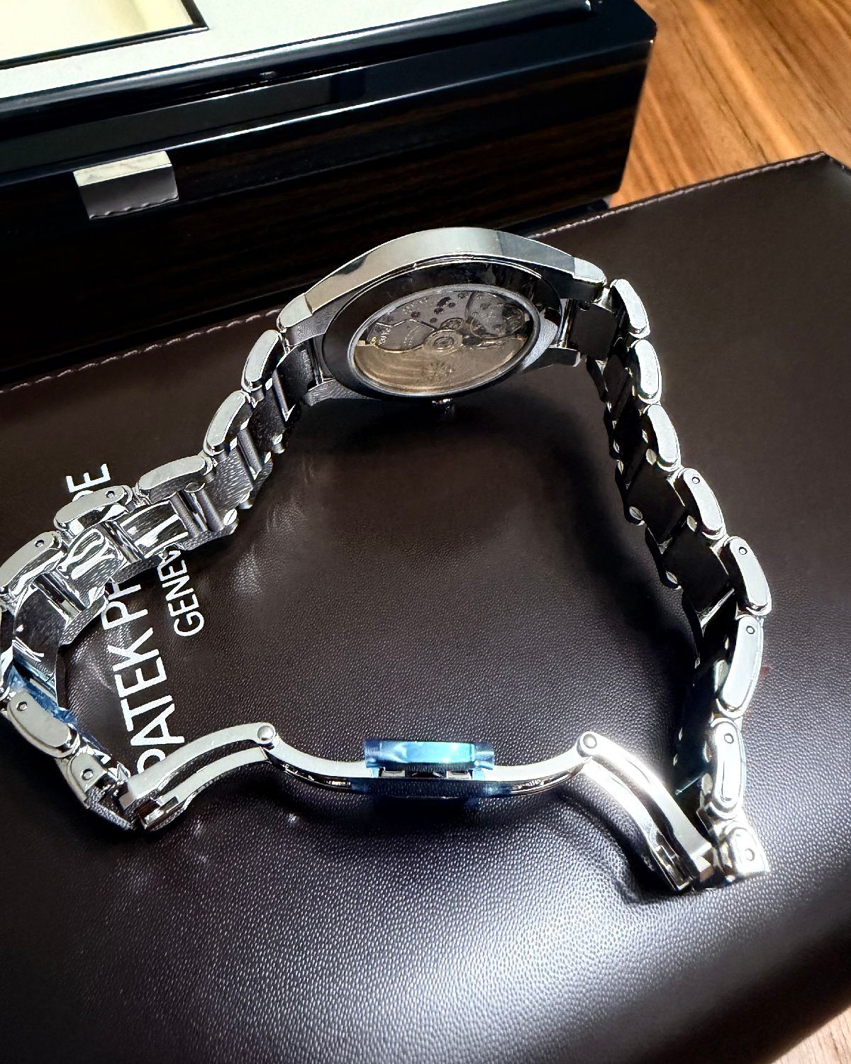 Patek Philippe 7300/1200A-010