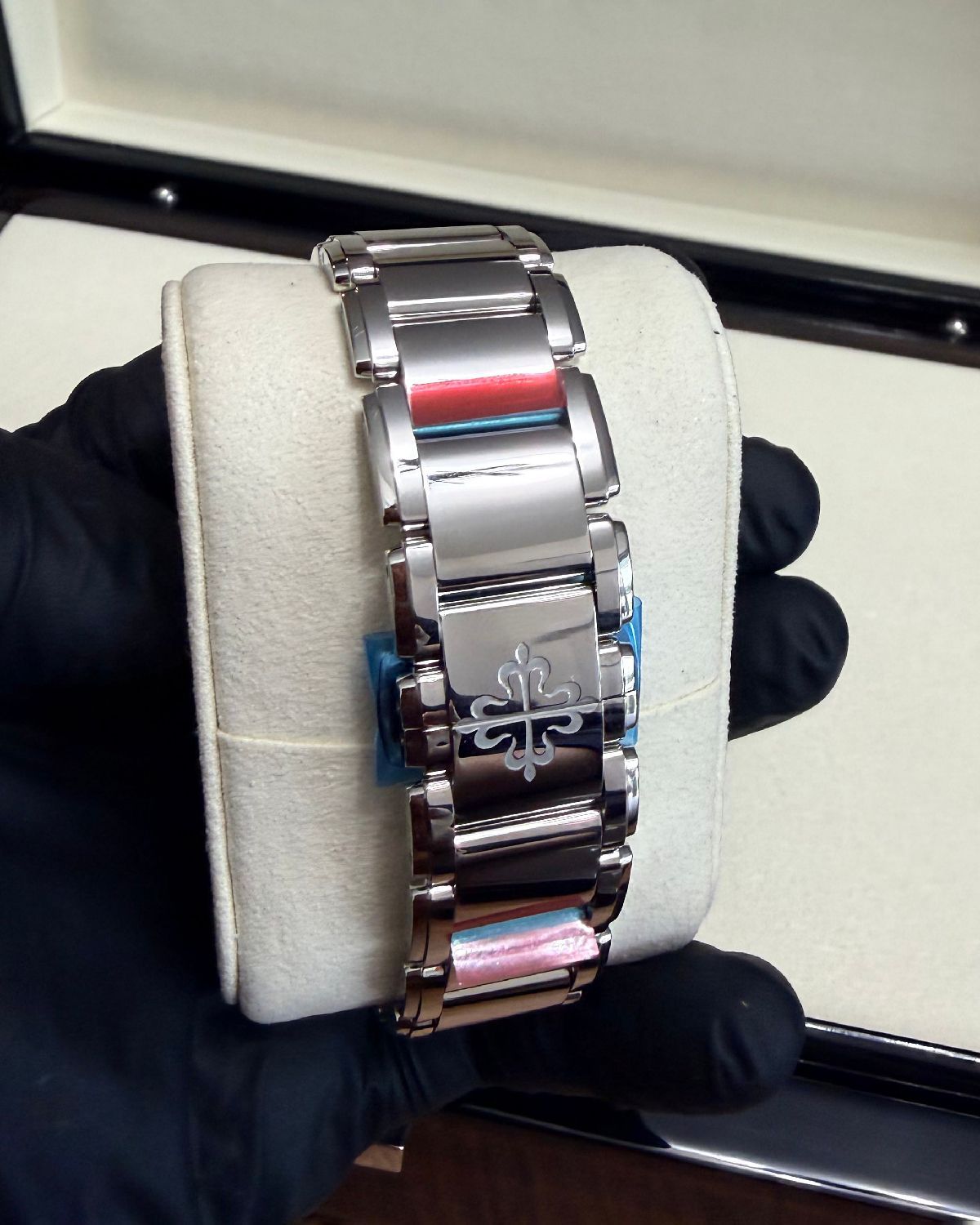Patek Philippe 7300/1200A-010