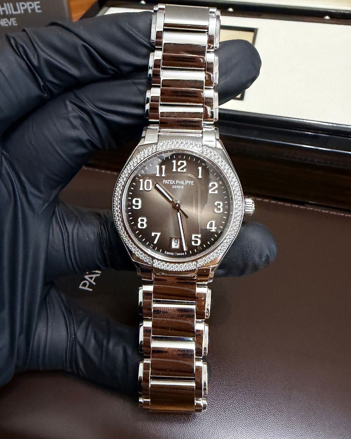 Patek Philippe 7300/1200A-010