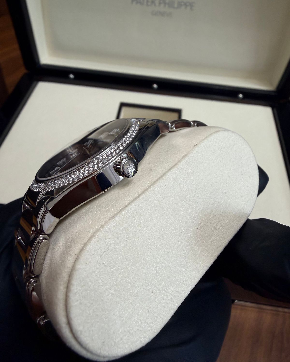 Patek Philippe 7300/1200A-010