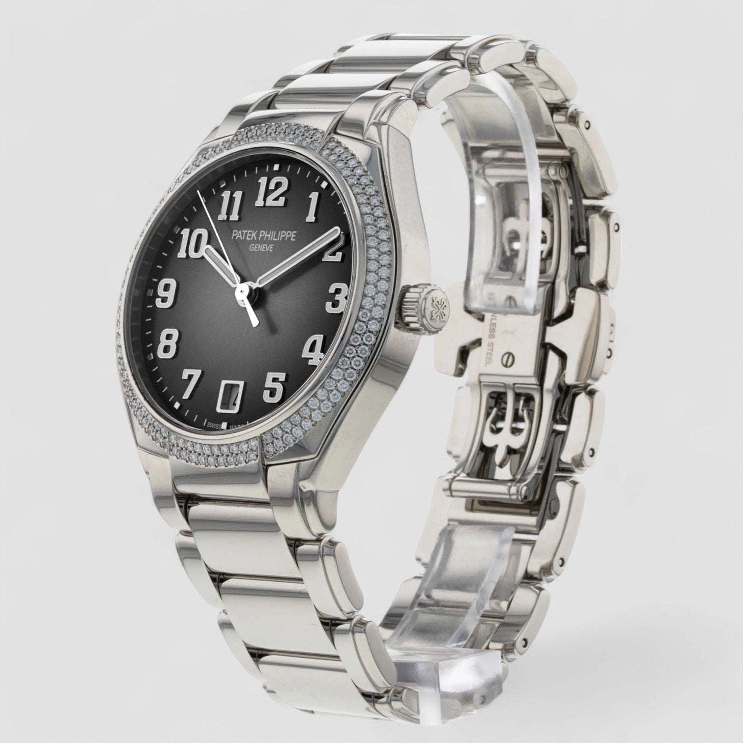 Patek Philippe 7300/1200A-010