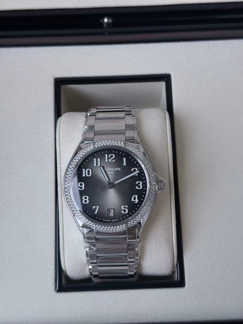 Patek Philippe 7300/1200A-010
