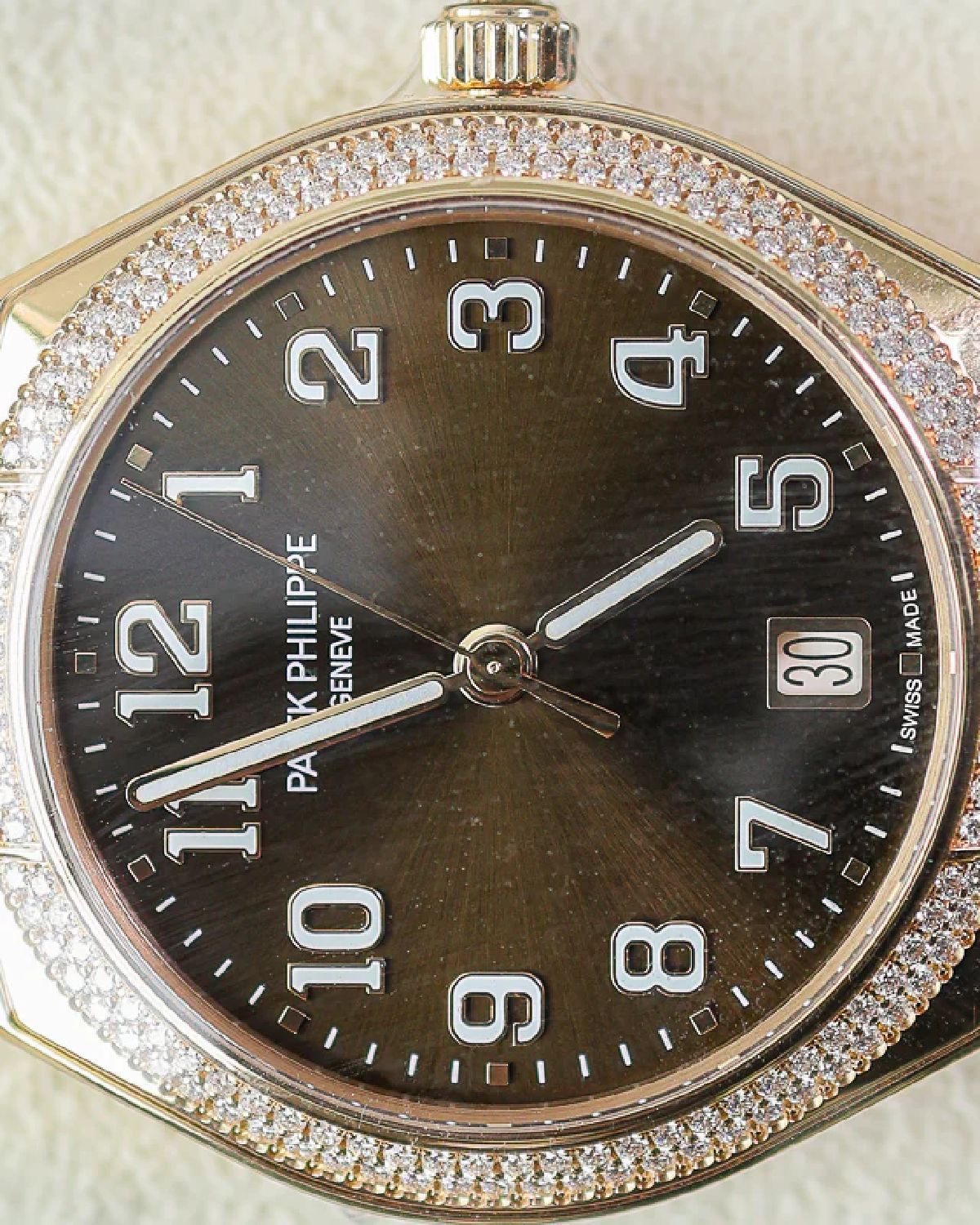 Patek Philippe 7300/1200R
