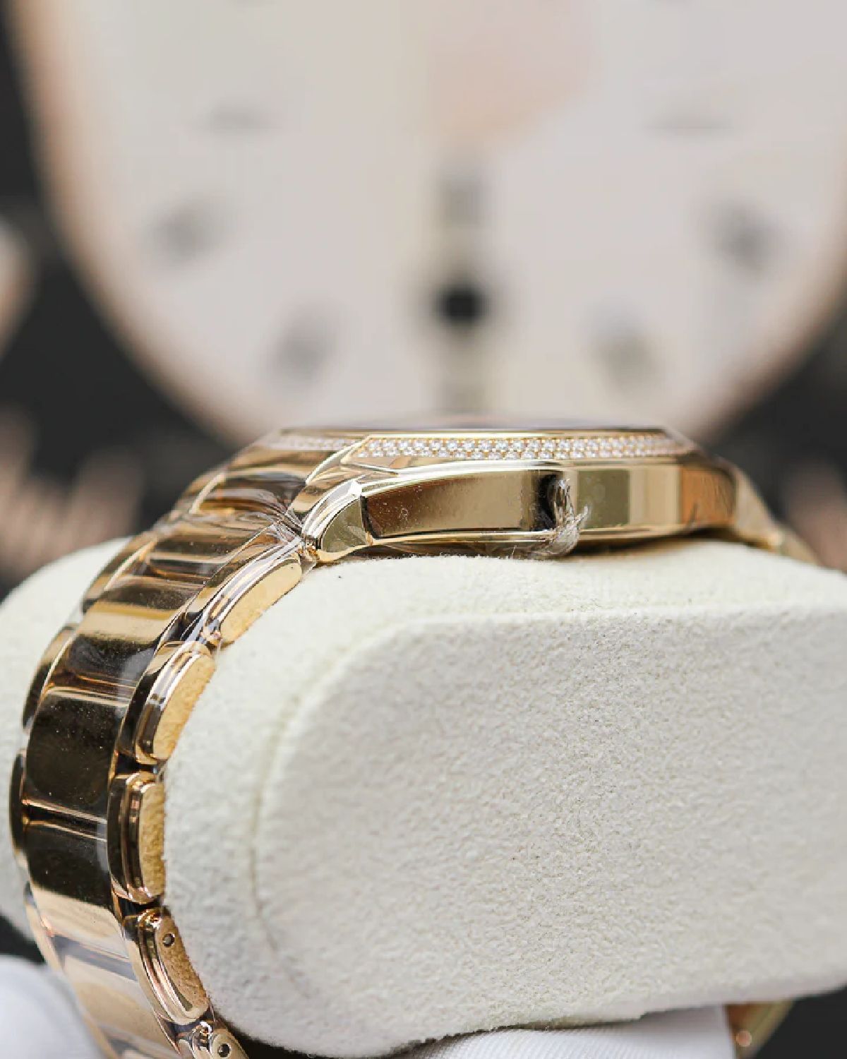 Patek Philippe 7300/1200R