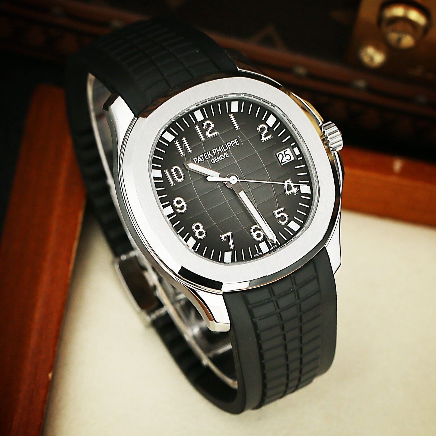 Patek Philippe 5167A