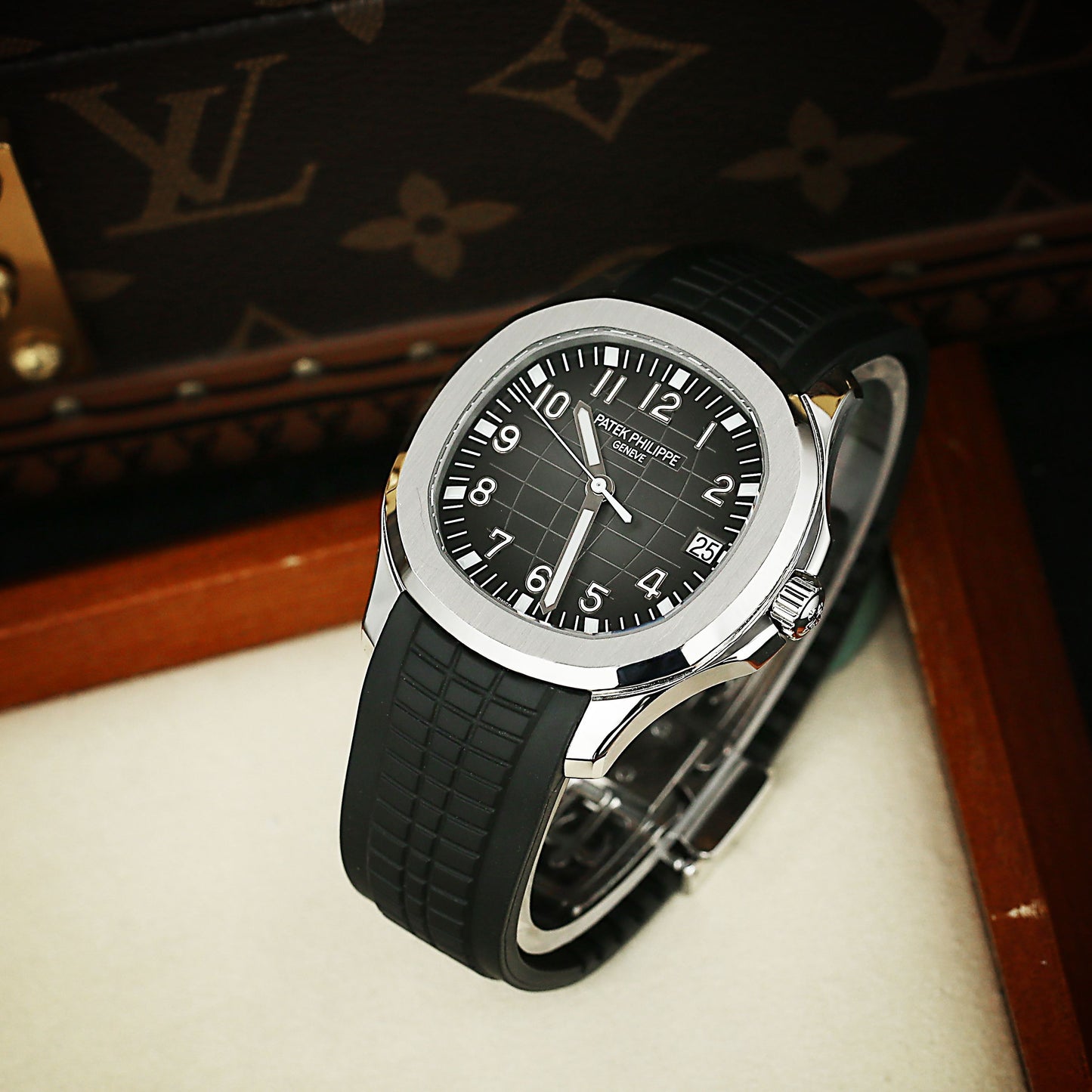 Patek Philippe 5167A
