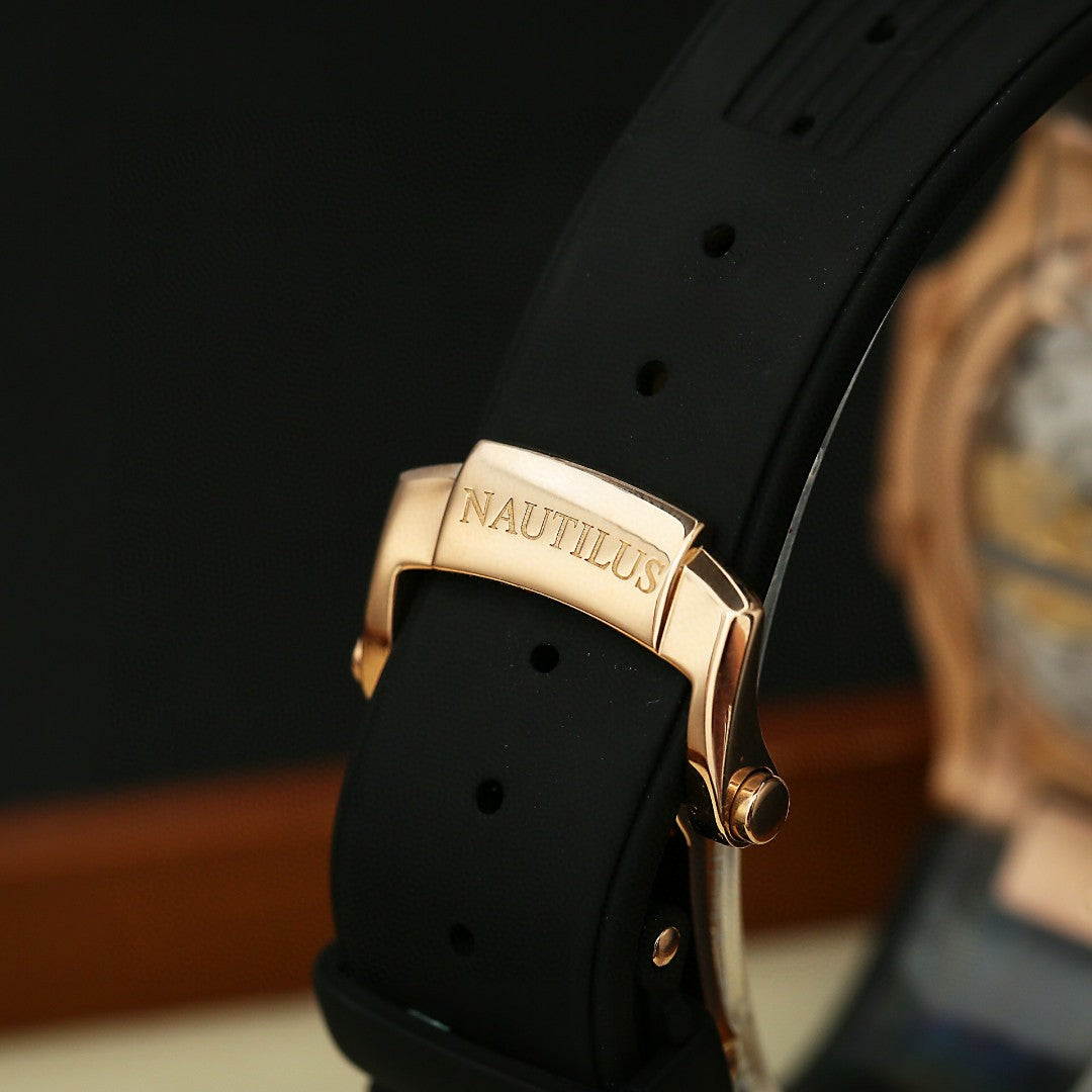 Patek Philippe 5712R
